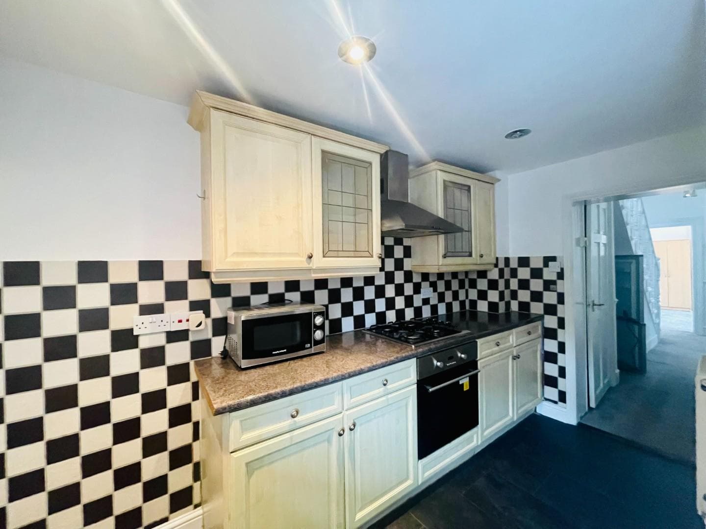 Maunder Road, London